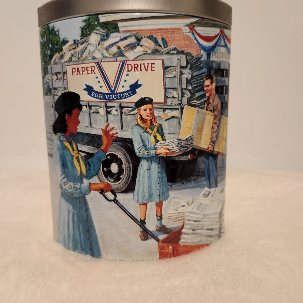 Girl Scouts triangle tin replacement piece.